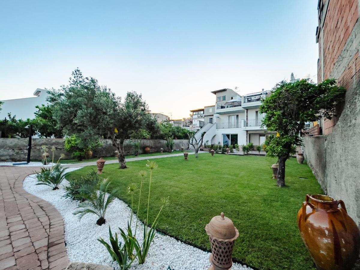 B&B Ottocento Sul Mare Nizza di Sicilia Exterior photo